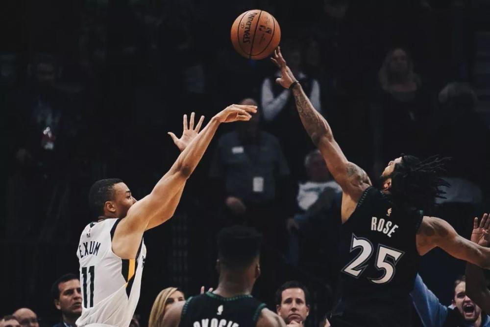 九游体育官方网站-NBA季后赛抢七大战，爱德华兹三分绝杀，森林狼首胜掘金